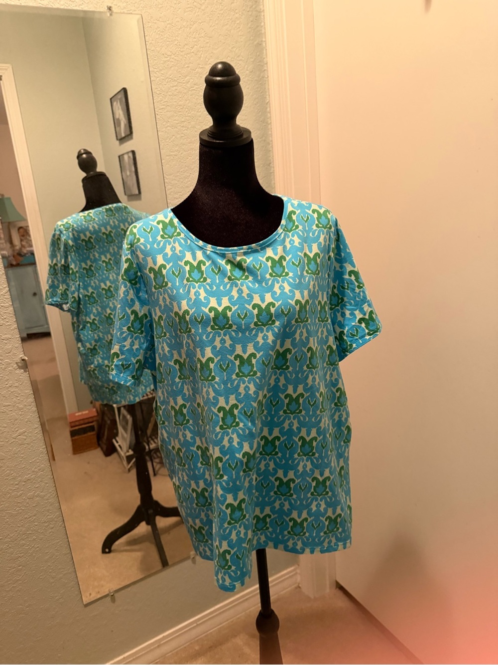 Talbots Aqua and Green Short Sleeve Scoop Neck Top